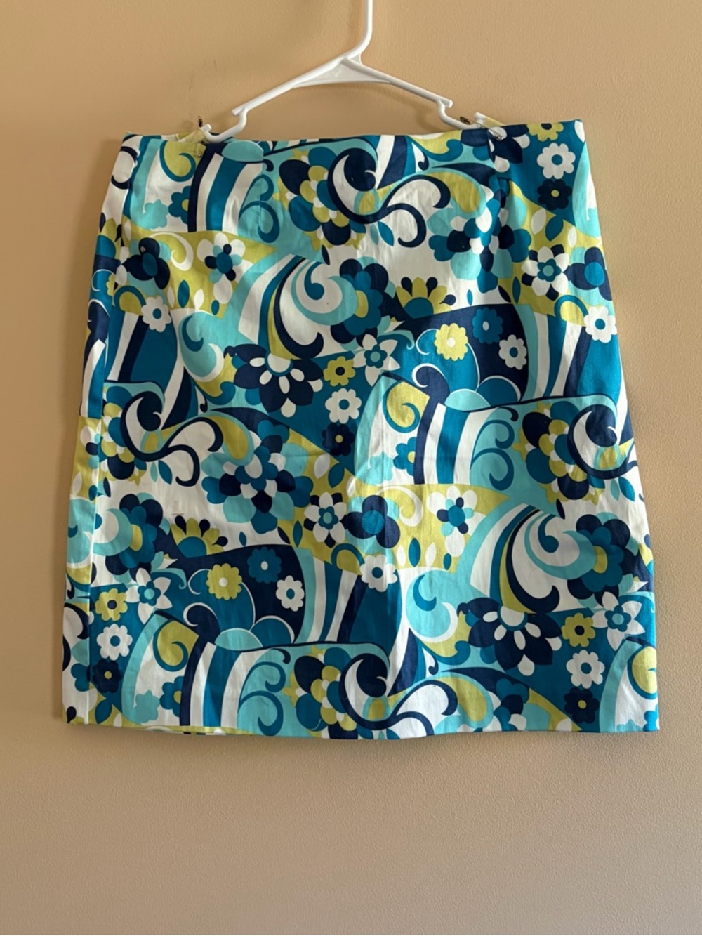 Geoffrey Beene Aqua, Teal & Navy Floral Top